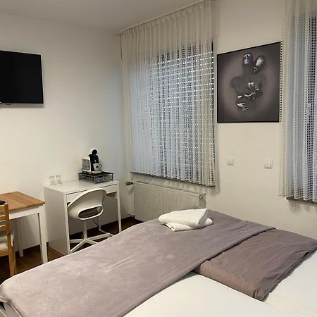 Hotel Kronenhof & Gaststaette Zum Fehling Юлих Экстерьер фото